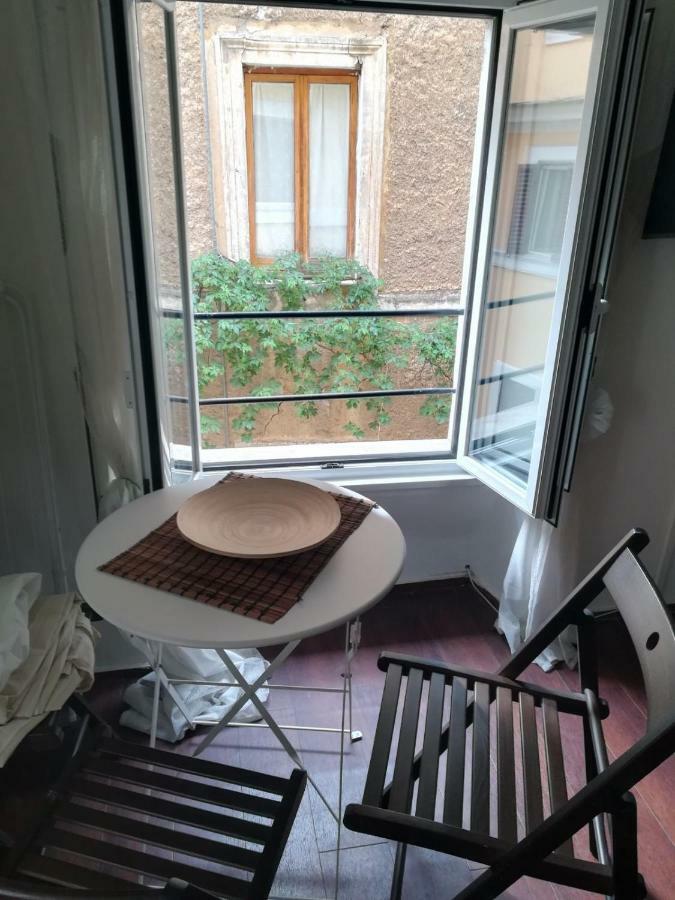 Trastevere Intimate Apartment Roma Esterno foto